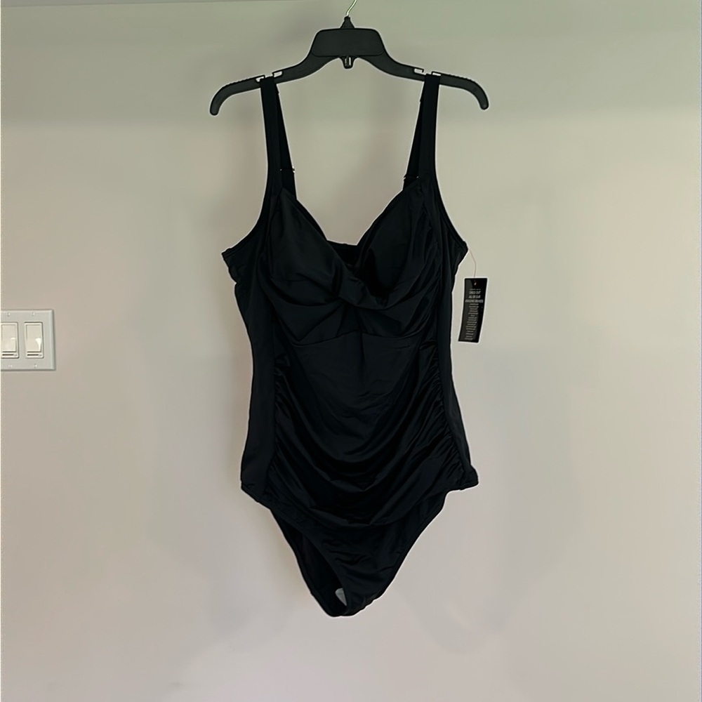 One piece Swimsuit “Swimsuits for all” size 24